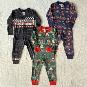 Hanna Andersson 2T pajamas, set of 3